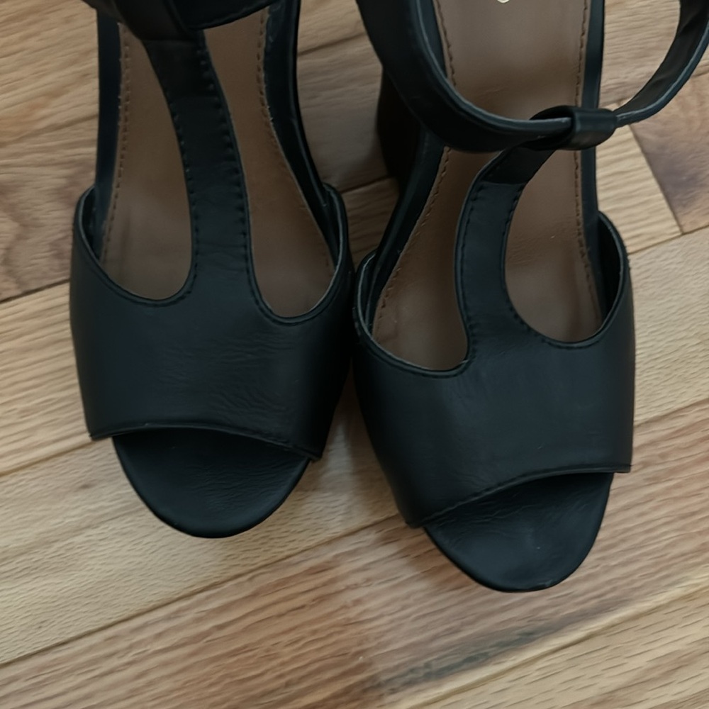 Wedges - Picture 4 of 8